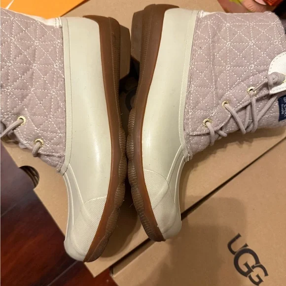 Women’s Boots - Picture 6 of 6